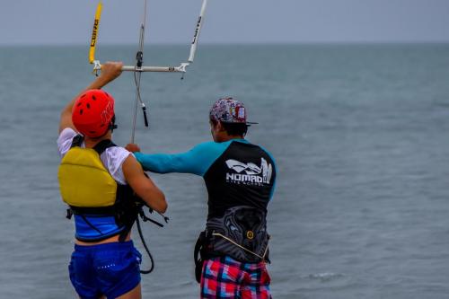 clases privadas - practica del kitesurfing Caratgaena - Colombia